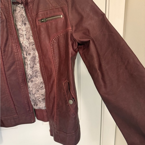Maurice’s Maroon Lightweight Moto Jacket - Picture 7 of 8